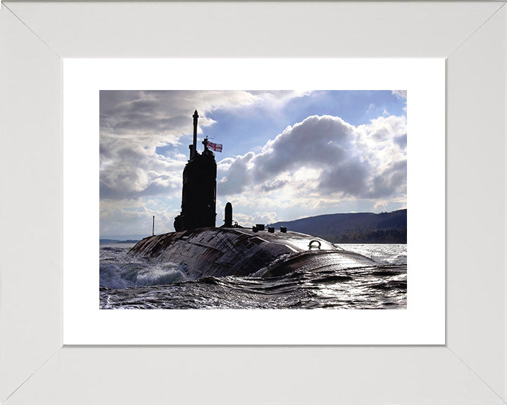 HMS Superb S109 Submarine | Photo Print | Framed Print | Swiftsure Class | Royal Navy Hampshire Prints