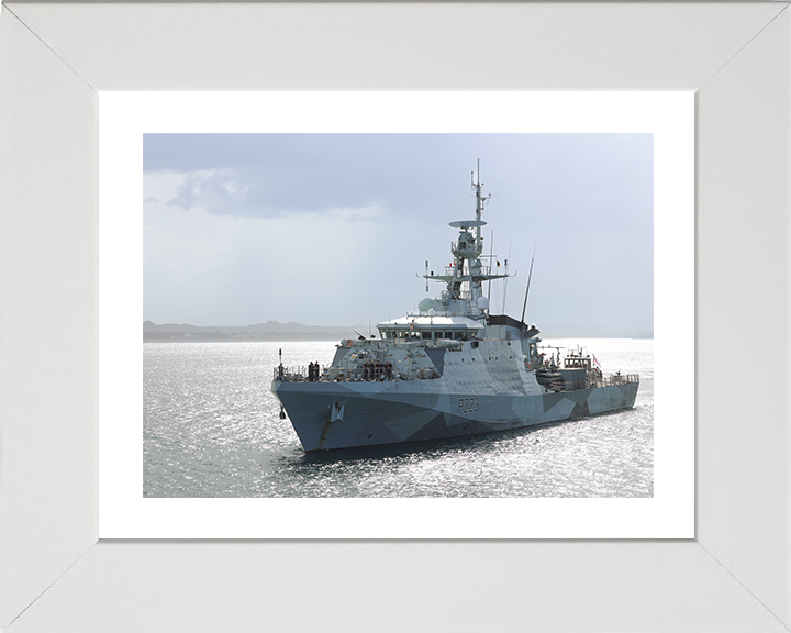 HMS Medway (P223) Photo Print - Entering Harbour 2025 - Royal Navy River Class Patrol Vessel Hampshire Prints 10 x 8 White Frame Yes