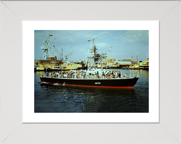 HMS Portisham M2781 Royal Navy Ham Class minesweeper Photo Print or Framed Print - Hampshire Prints