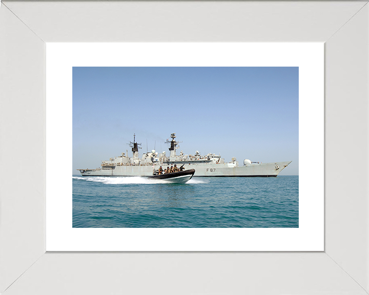 HMS Chatham (F87) Royal Navy Type 22 Frigate Al Basrah Iraqi 2008 Photo Print Wall Art Decor Posters, Prints, & Visual Artwork Hampshire Prints 10 x 8 White Frame Yes