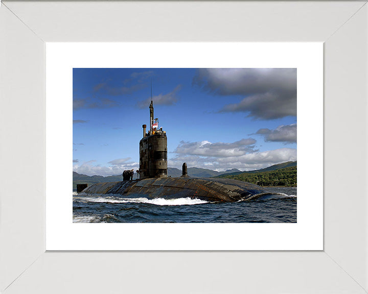 HMS Superb S109 Royal Navy Swiftsure class Submarine Photo Print or Framed Print - Hampshire Prints