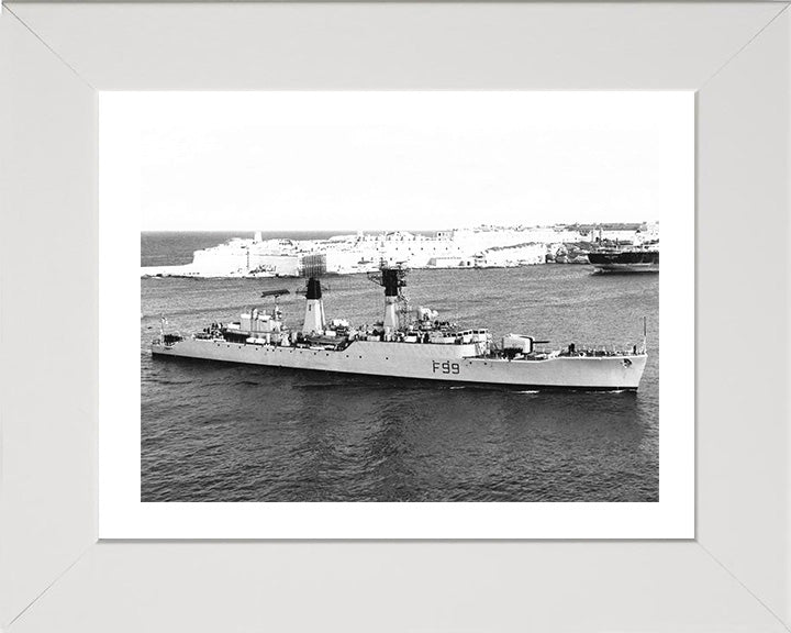 HMS Lincoln F99 | Photo Print | Framed Print | Salisbury Class | Frigate | Royal Navy Hampshire Prints