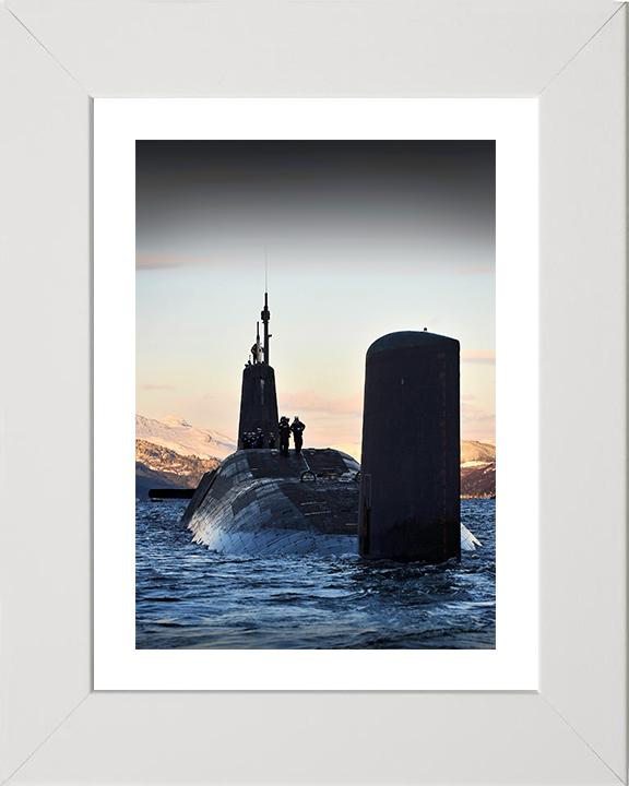 HMS Vanguard (S28) Photo Print - On the Clyde 2010 - Royal Navy Vanguard Class Submarine Hampshire Prints 10 x 8 White Frame Yes