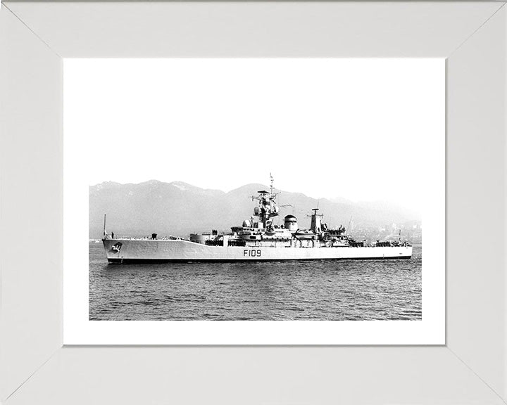 HMS Leander F109 | Photo Print | Framed Print | Leander Class | Frigate | Royal Navy Hampshire Prints