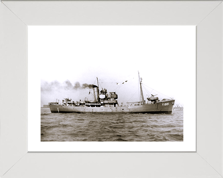 HMS Portsdown (T221) Photo Print - At Sea 1942 - Royal Navy Hills Class Trawler Posters, Prints, & Visual Artwork Hampshire Prints 10 x 8 White Frame Yes