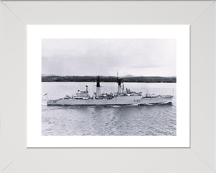 HMS Lincoln (F99) - Singapore 1969 - Royal Navy Salisbury Class Frigate Photo Print Wall Art Naval Decor UK Posters, Prints, & Visual Artwork Hampshire Prints 10 x 8 White Frame Yes
