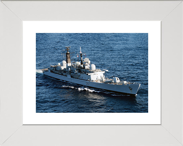 HMS Edinburgh (D97) Royal Navy Type 42 Destroyer High Starboard View Photo Print Wall Art Decor Posters, Prints, & Visual Artwork Hampshire Prints 10 x 8 White Frame Yes