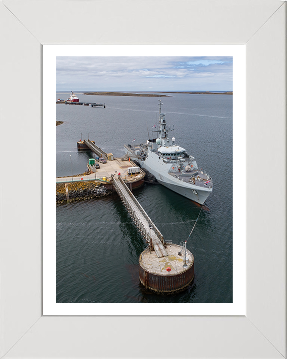 HMS Forth P222 Royal Navy River class patrol ship Photo Print or Framed Print - Hampshire Prints