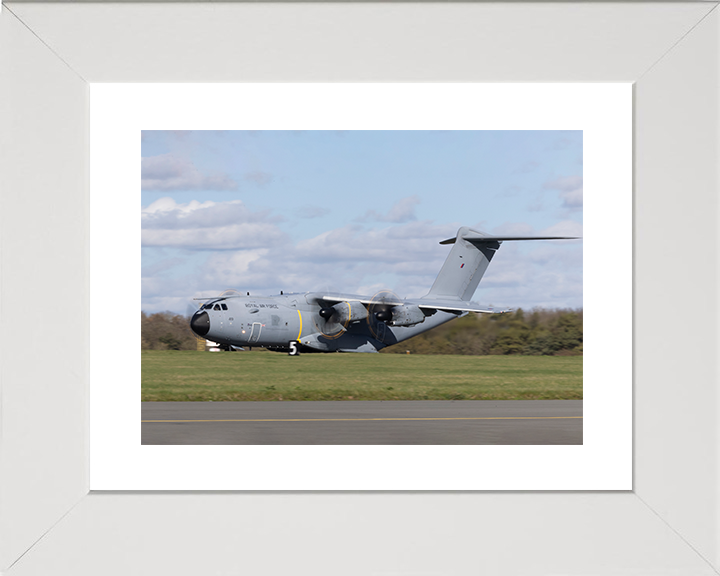 RAF Atlas A400M Landing 2026 Photo Print Royal Air Force Aircraft Wall Art Aviation Decor Posters, Prints, & Visual Artwork Hampshire Prints 10 x 8 White Frame Yes
