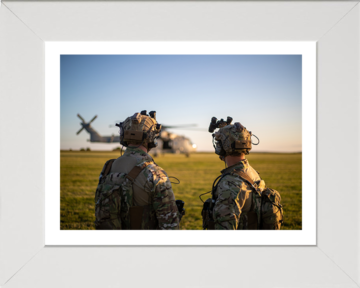 Royal Marine Commandos with Merlin Helicopter Photo Print - MAOT Hampshire Prints 10 x 8 White Frame Yes