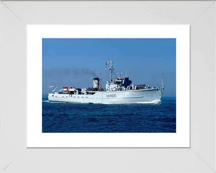 HMS Nurton M1166 | Photo Print | Framed Print | Ton Class | Minesweeper | Royal Navy Hampshire Prints