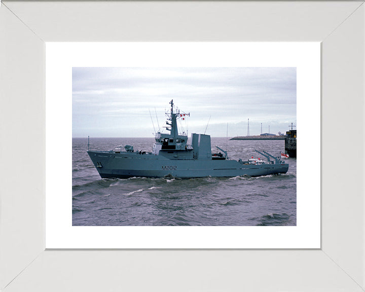 HMS Ribble M2012 | Photo Print | Framed Print | River Class | Minesweeper | Royal Navy Hampshire Prints