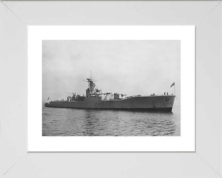 HMS Torquay F43 Royal Navy Whitby class frigate Photo Print or Framed Print - Hampshire Prints