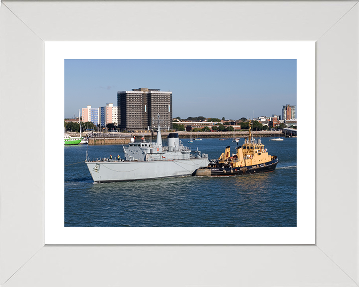 HMS Brecon (M29) Photo Print - Under Tow 2007 - Royal Navy Hunt Class Mine Warfare Vessel Posters, Prints, & Visual Artwork Hampshire Prints 10 x 8 White Frame Yes