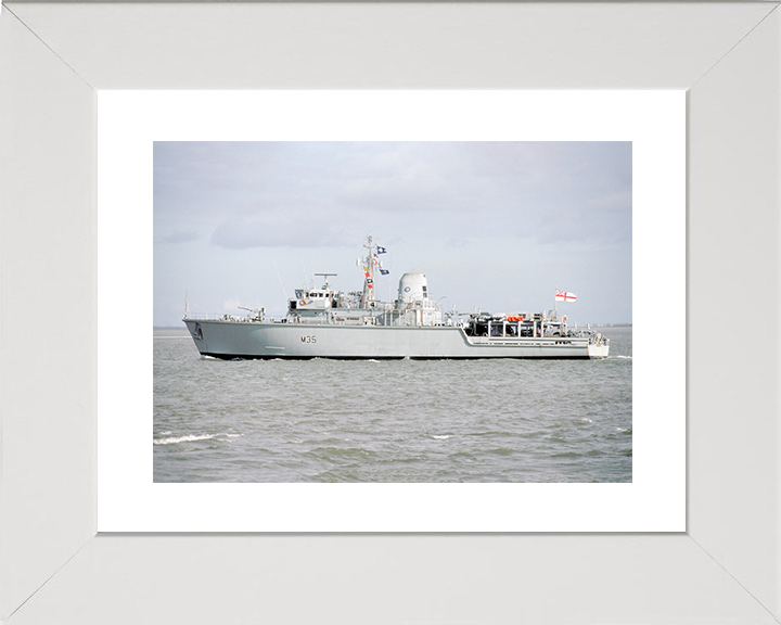 HMS Dulverton (M35) Royal Navy Hunt Class Mine Warfare Vessel Port Beam View Photo Print Wall Art Decor Posters, Prints, & Visual Artwork Hampshire Prints 10 x 8 White Frame Yes