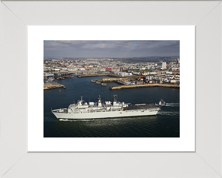 HMS Bulwark (L15) Royal Navy Albion Class Amphibious Ship Heading For Trials Photo Print Wall Art Decor Posters, Prints, & Visual Artwork Hampshire Prints 10 x 8 White Frame Yes