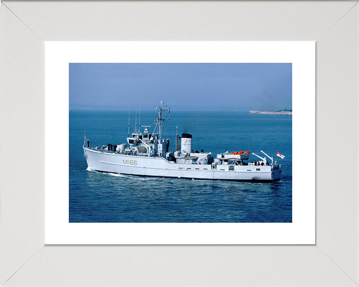 HMS Nurton M1166 | Photo Print | Framed Print | Ton Class | Minesweeper | Royal Navy Hampshire Prints