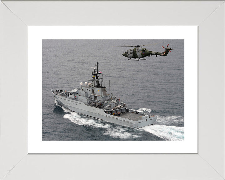 HMS Tyne P281 Royal Navy River class offshore patrol vessel Photo Print or Framed Print - Hampshire Prints