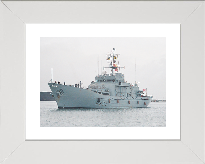 HMS Anglesey (P277) Royal Navy Island Class Patrol Vessel Entering Harbour Photo Print Wall Art Decor Posters, Prints, & Visual Artwork Hampshire Prints 10 x 8 White Frame Yes
