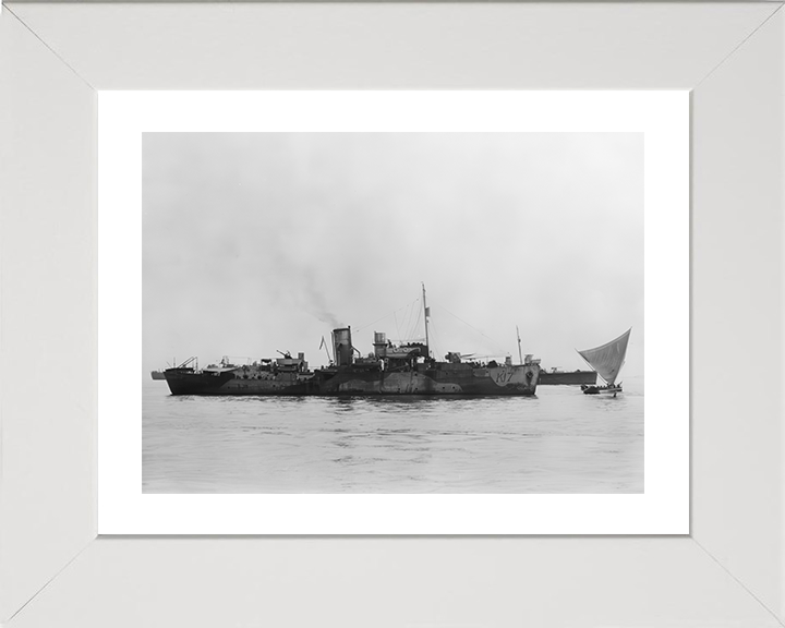 HMS Amaranthus (K17) Photo Print - Starboard View - Royal Navy Flower Class Corvette Hampshire Prints 10 x 8 White Frame Yes