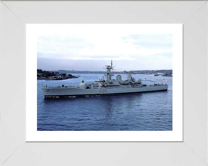 HMS Leander F109 | Photo Print | Framed Print | Leander Class | Frigate | Royal Navy Hampshire Prints
