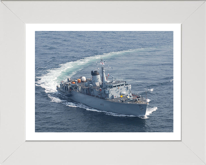 HMS Hurworth M39 Royal Navy Hunt class mine countermeasures vessel Photo Print or Framed Print - Hampshire Prints