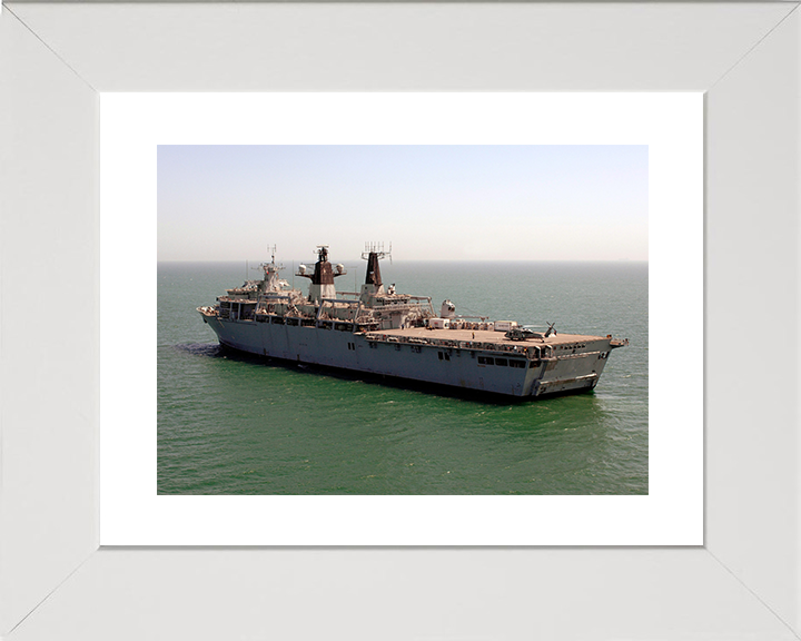 HMS Bulwark (L15) Royal Navy Albion Class Amphibious Ship Persian Gulf 2006 Photo Print Wall Art Decor Posters, Prints, & Visual Artwork Hampshire Prints 10 x 8 White Frame Yes
