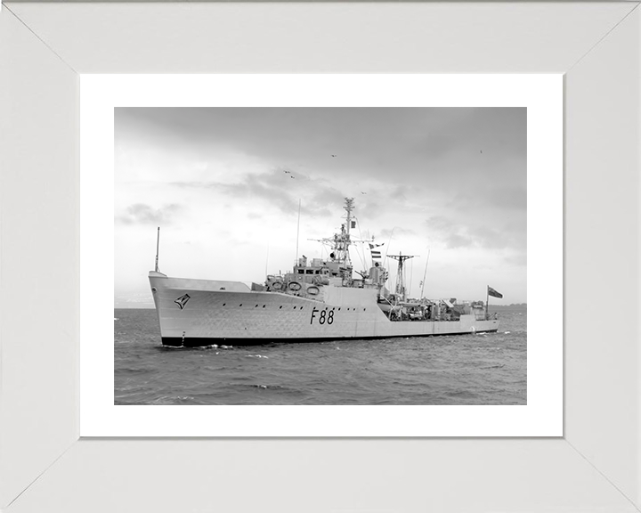 HMS Malcolm (F88) Photo Print - Port Side View - Royal Navy Blackwood Class Frigate Hampshire Prints 10 x 8 White Frame Yes