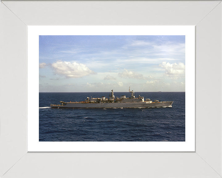 HMS London D16 | Photo Print | Framed Print | County Class | Destroyer | Royal Navy Hampshire Prints