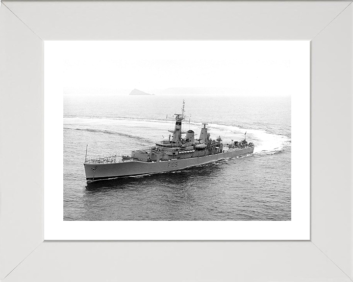 HMS Leander (F109) Photo Print - At Sea - Royal Navy Leander Class Frigate