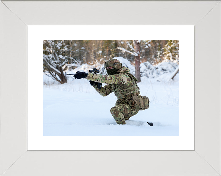 British Army Soldier Aims His Weapon in the snow Photo Print Wall Art Military Poster Posters, Prints, & Visual Artwork Hampshire Prints 10 x 8 White Frame Yes