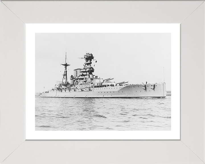 HMS Barham (04) Photo Print - Starboard Side View - Royal Navy Queen Elizabeth Class Battleship Hampshire Prints 10 x 8 White Frame Yes