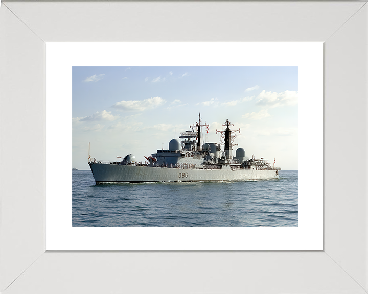 HMS Birmingham (D86) Royal Navy Type 42 Destroyer Entering Harbour Photo Print Wall Art Decor Posters, Prints, & Visual Artwork Hampshire Prints 10 x 8 White Frame Yes