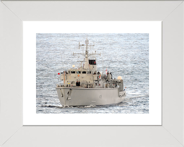 HMS Atherstone (M38) Royal Navy Hunt Class Mine Warfare Vessel Port Bow View Photo Print Wall Art Decor Posters, Prints, & Visual Artwork Hampshire Prints 10 x 8 White Frame Yes