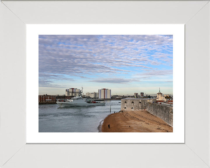 HMS Medway (P223) Photo Print - Leaving Portsmouth - Royal Navy River Class Patrol Vessel Hampshire Prints 10 x 8 White Frame Yes