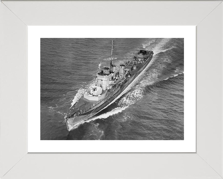 HMS Vanity (D28) Photo Print - At Sea 1942 - Royal Navy V Class Destroyer Hampshire Prints 10 x 8 White Frame Yes