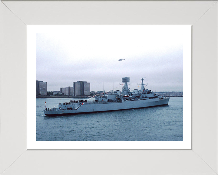 HMS Fife D20 | Photo Print | Framed Print | Poster | County Class | Destroyer | Royal Navy Hampshire Prints