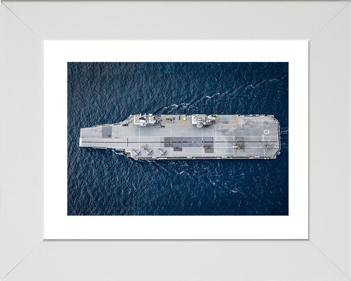 HMS Queen Elizabeth R08 | Photo Print | Framed Print | Queen Elizabeth Class | Aircraft Carrier | Royal Navy Hampshire Prints