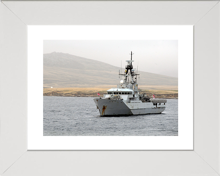 HMS Clyde (P257) Royal Navy River Class Patrol Vessel At Anchor 2010 Photo Print Wall Art Decor Posters, Prints, & Visual Artwork Hampshire Prints 10 x 8 White Frame Yes
