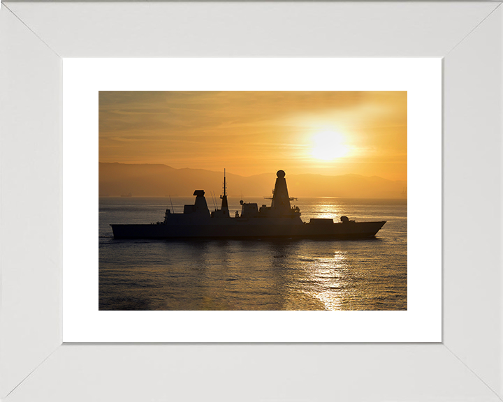 HMS Dauntless (D33) Royal Navy Type 45 Destroyer Sunset Silhouette Photo Print Wall Art Decor Posters, Prints, & Visual Artwork Hampshire Prints 10 x 8 White Frame Yes