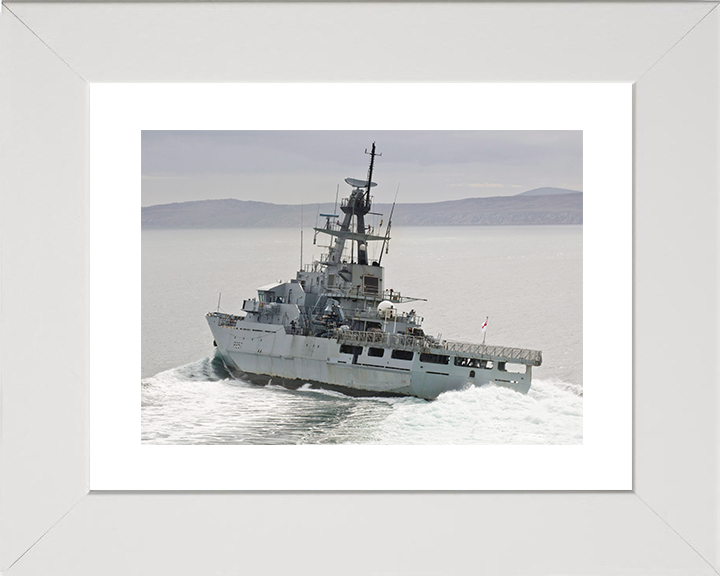 HMS Clyde (P257) Royal Navy River Class Patrol Vessel Hard Turn Photo Print Wall Art Decor Posters, Prints, & Visual Artwork Hampshire Prints 10 x 8 White Frame Yes
