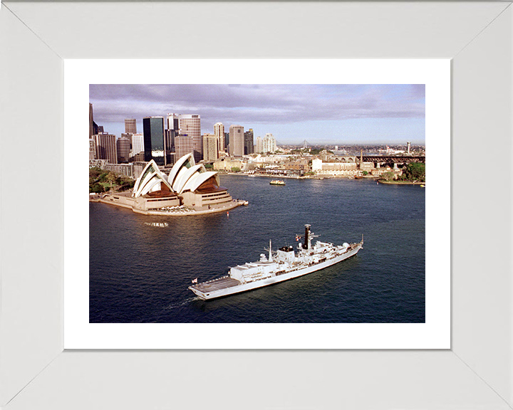 HMS Sutherland (F81) Photo Print - Sydney Harbour 2000 - Royal Navy Type 23 Frigate
