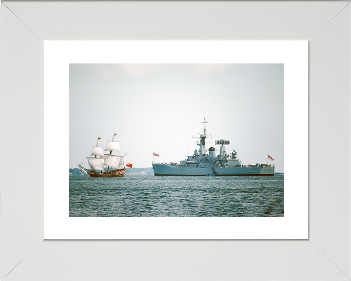 HMS Ariadne (F72) Royal Navy Leander Class Frigate Yorktown 1981 Photo Print Wall Art Decor Posters, Prints, & Visual Artwork Hampshire Prints 10 x 8 White Frame Yes