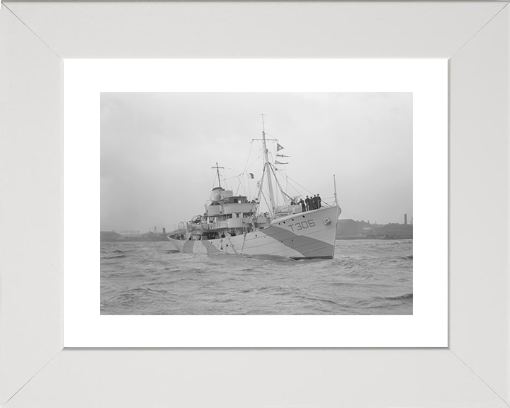 HMS Bream (T306) Royal Navy Fish Class Trawler Starboard Bow View Photo Print Wall Art Decor Posters, Prints, & Visual Artwork Hampshire Prints 10 x 8 White Frame Yes