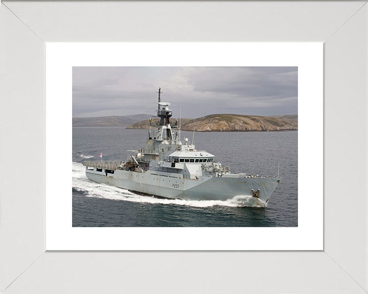 HMS Clyde (P257) Royal Navy River Class Patrol Vessel High Starboard View Photo Print Wall Art Decor Posters, Prints, & Visual Artwork Hampshire Prints 10 x 8 White Frame Yes