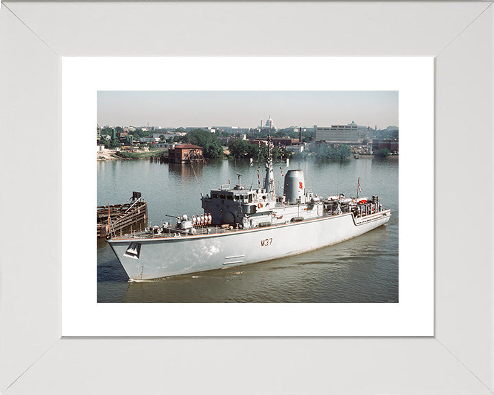 HMS Chiddingfold M37 | Photo Print | Framed Print | Hunt Class | Minehunter | Royal Navy Hampshire Prints