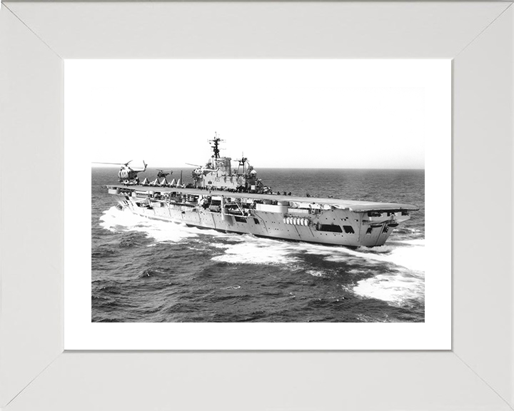 HMS Eagle (R05) Photo Print - Underway 1950s - Royal Navy Audacious Class Aircraft Carrier Hampshire Prints 10 x 8 White Frame Yes