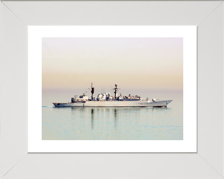 HMS Campbeltown (F86) Photo Print - Persian Gulf 2008 - Royal Navy Type 22 Frigate Posters, Prints, & Visual Artwork Hampshire Prints 10 x 8 White Frame Yes