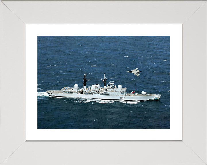 HMS Southampton (D90) Photo Print - Starboard View - Royal Navy Type 42 Destroyer Posters, Prints, & Visual Artwork Hampshire Prints 10 x 8 White Fram Yes