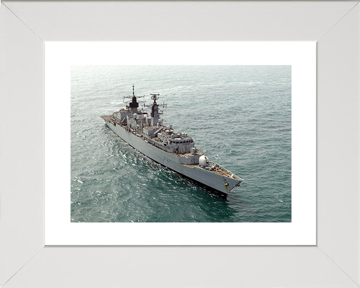 HMS Chatham (F87) Royal Navy Type 22 Frigate Turning to Port Photo Print Wall Art Decor Posters, Prints, & Visual Artwork Hampshire Prints 10 x 8 White Frame Yes